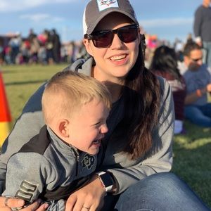 Meet your Posher, Steph